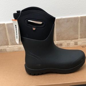 NWT BOGS Neotech black boots